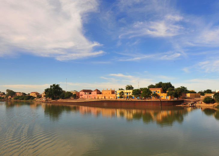 Vue sur Podor depuis le fleuve Sénégal